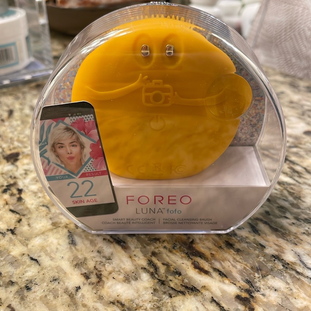 New In Box Foreo Luna fofo
